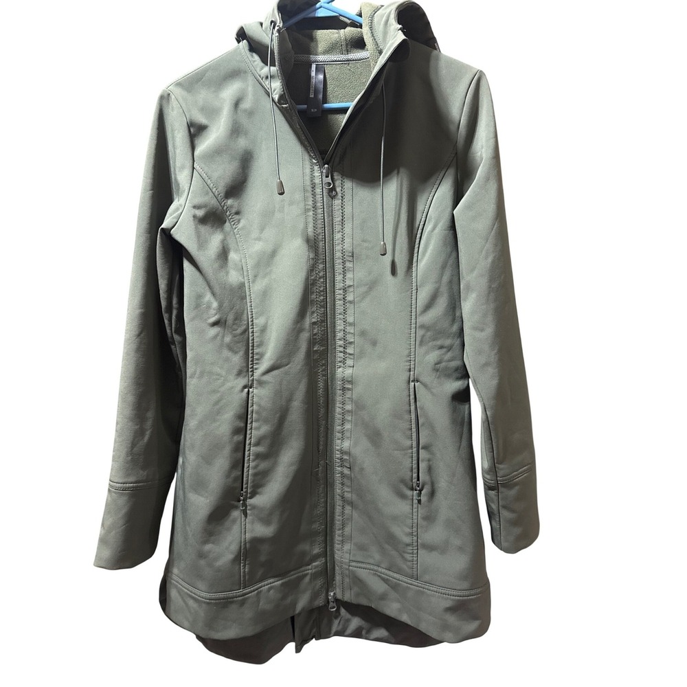 Mondetta Green Softshell Jacket‎ with Zipper on back & fingerless sleeve feature